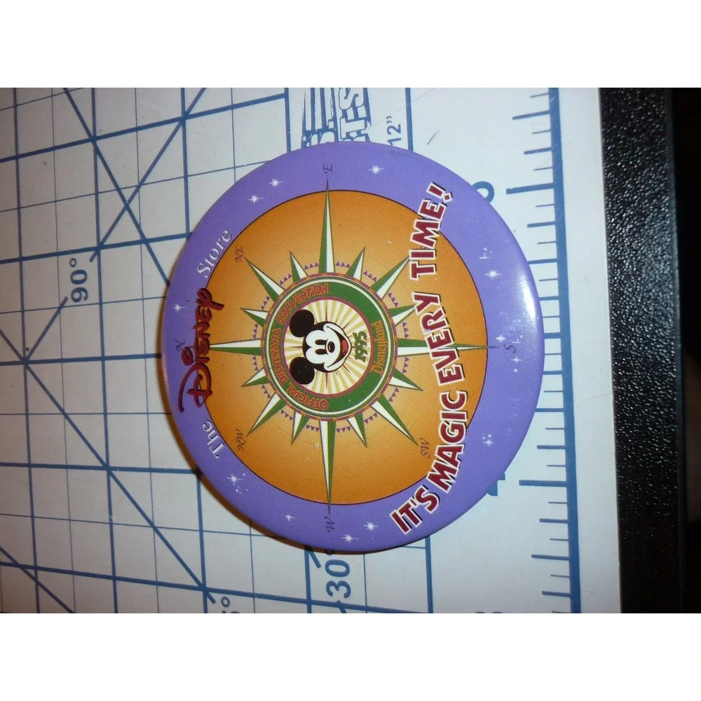 Vintage 1995 Official Disneyana Convention Mickey Mouse Disneyland Button 3